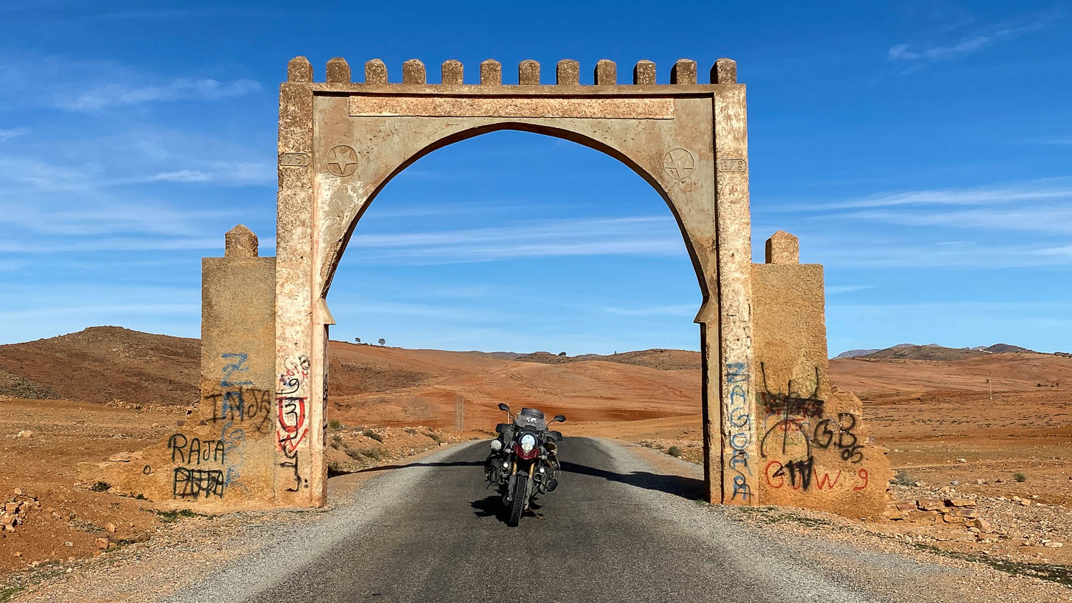 Morocco – El Ouatia to Tafraoute and lots of bendy bits…